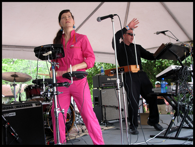Hyperbubble live at Fiesta 2013